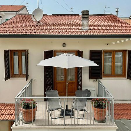 Villa Villino Anna Viareggio Exterior foto